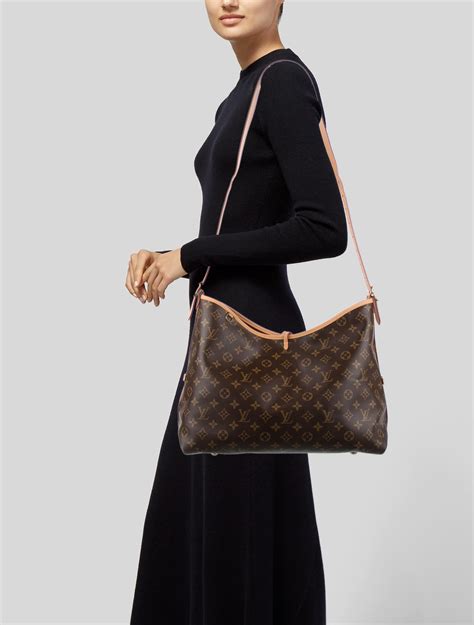 louis vuitton carryall review